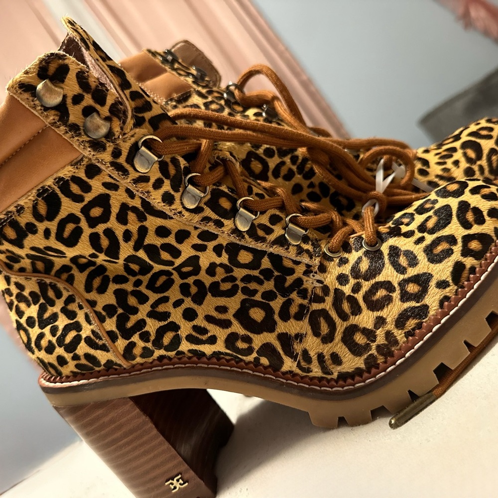 Sam Edelman Sade Women's Leopard Calf-Hair combat boots size 8.5 NWOT